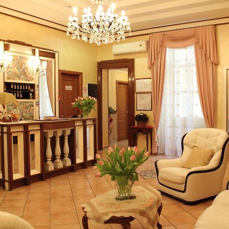 Hotel Giugiu โรม ภายนอก รูปภาพ