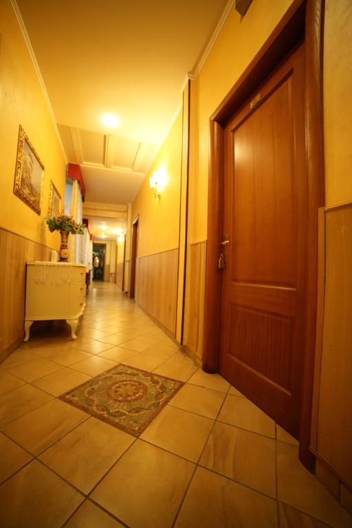 Hotel Giugiu โรม ภายนอก รูปภาพ