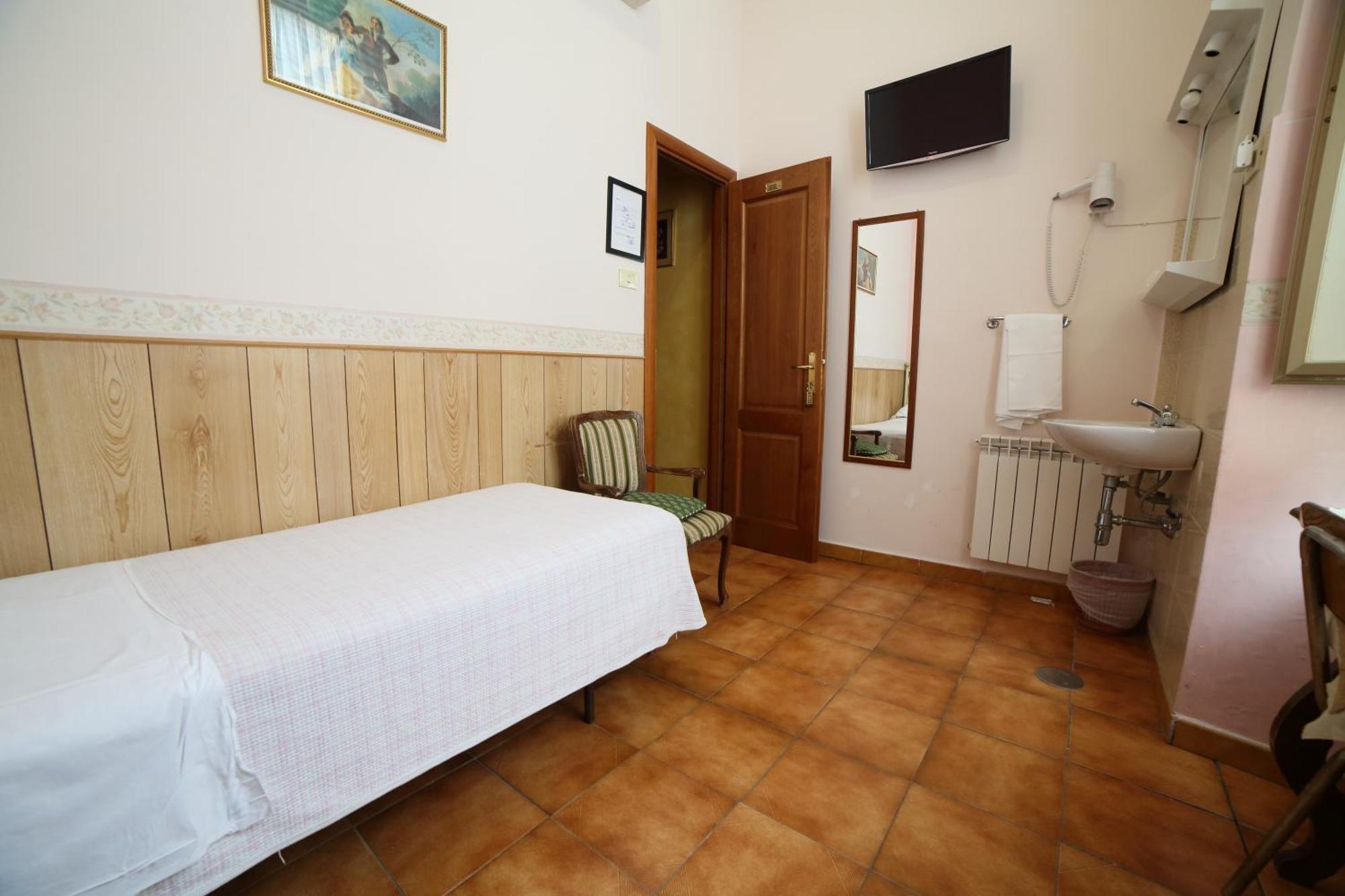 Hotel Giugiu โรม ห้อง รูปภาพ